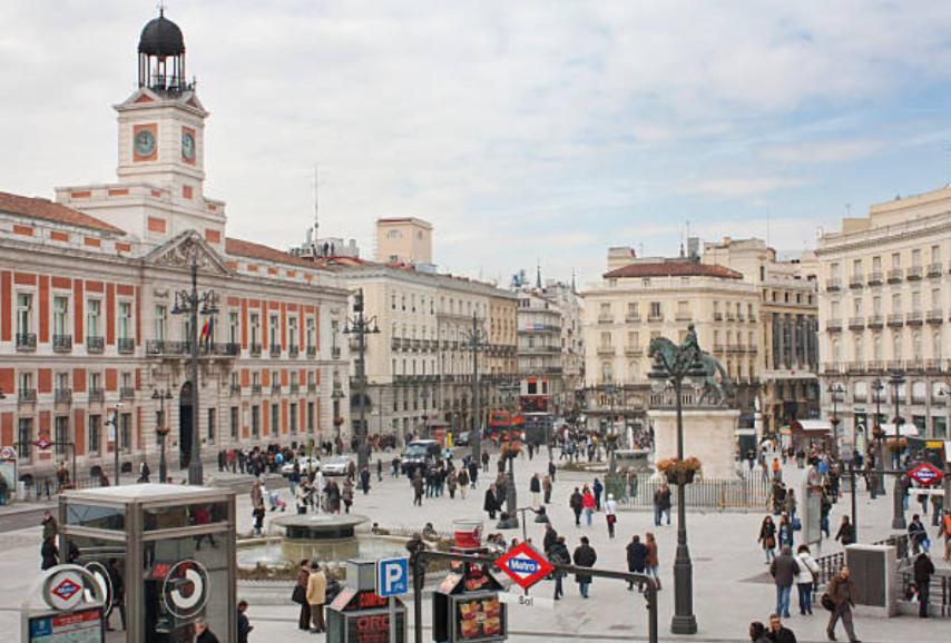 Bonito Apartamento Junto A La Plaza Mayor マドリード エクステリア 写真
